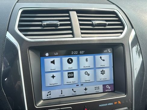 Used 2017 Ford Explorer Limited w/ Equipment Group 301A AWD/4WD image 20