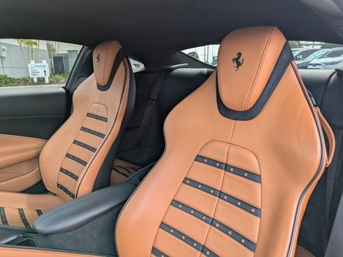 Used 2022 Ferrari Roma RWD image 18
