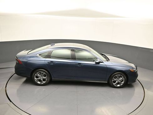 Used 2023 Honda Accord EX image 36