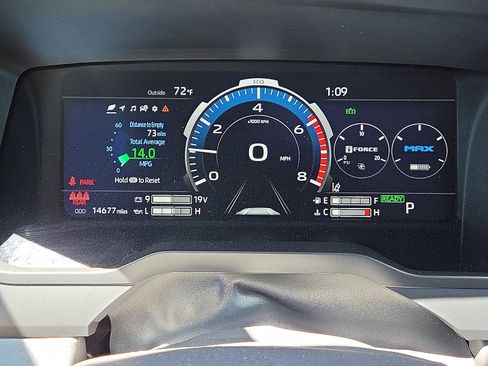 Used 2025 Toyota Tundra Platinum AWD/4WD image 15