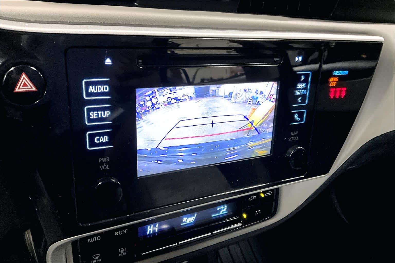 Used 2019 Toyota Corolla LE w/ Carpet Mat Package (TMS) FWD image 27
