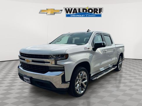 Used 2019 Chevrolet Silverado 1500 LT w/ All-Star Edition AWD/4WD image 3
