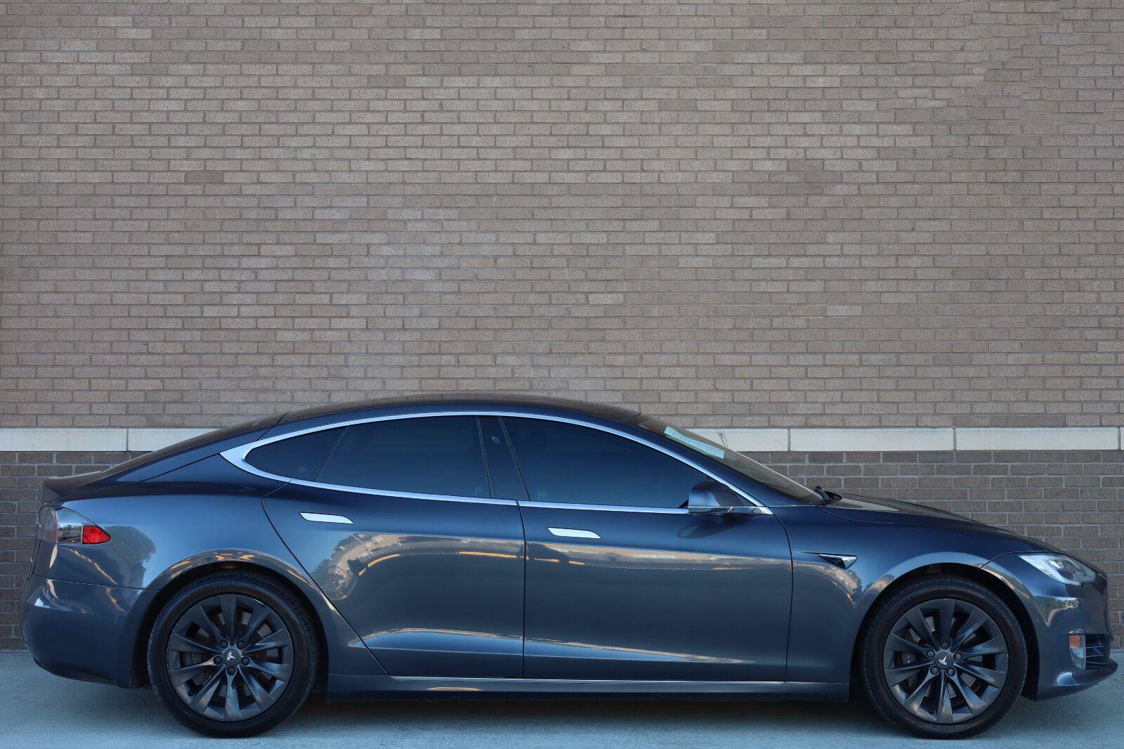Used 2020 Tesla Model S Long Range Plus AWD/4WD image 3