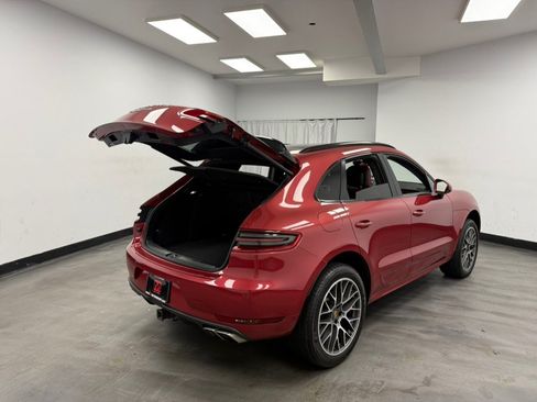 Used 2015 Porsche Macan Turbo w/ Premium Package Plus AWD/4WD image 31