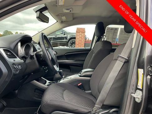Used 2014 Dodge Journey SE w/ Flexible Seating Group image 10