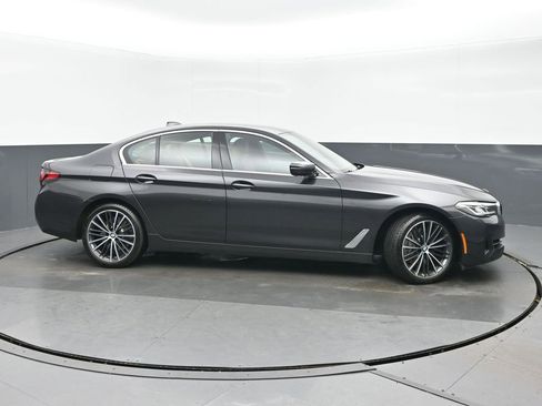 Used 2023 BMW 540i xDrive w/ Premium Package AWD/4WD image 2
