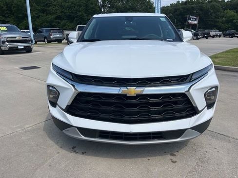 Used 2025 Chevrolet Blazer LT FWD image 6