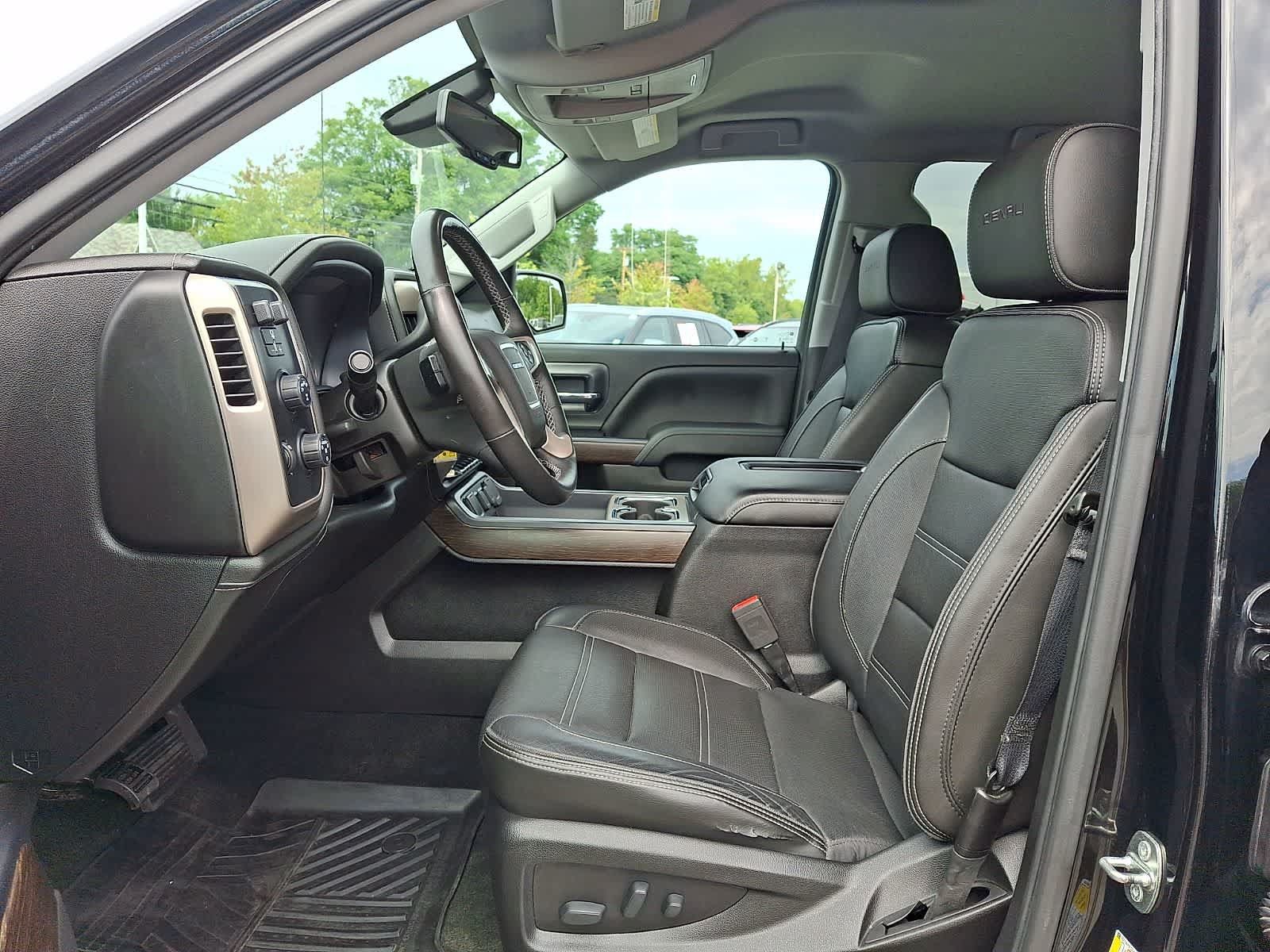 Used 2018 GMC Sierra 1500 Denali AWD/4WD image 15