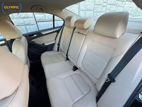 Used 2018 Volkswagen Jetta Wolfsburg Edition image 43