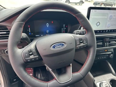 Used 2023 Ford Escape ST-Line w/ Tech Pack #1 image 18