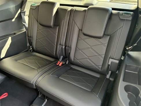 New 2026 Volkswagen Atlas SE image 31