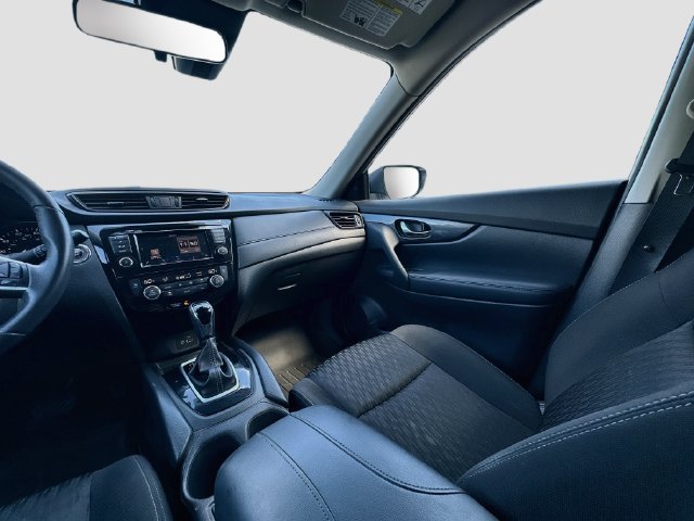 Used 2020 Nissan Rogue SV AWD/4WD image 22