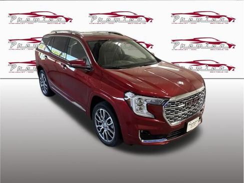 Used 2023 GMC Terrain Denali w/ Denali Premium Package AWD/4WD image 9