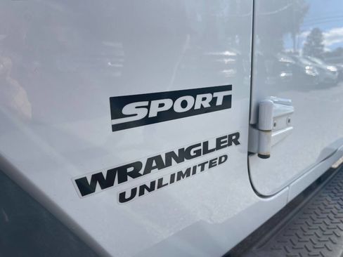 Used 2017 Jeep Wrangler Unlimited Sport w/ Quick Order Package 24S image 38