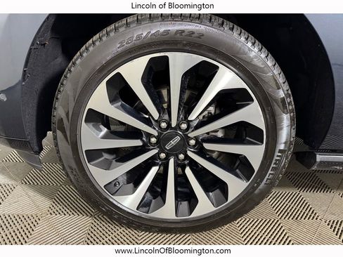 Certified 2022 Lincoln Navigator Reserve AWD/4WD image 16