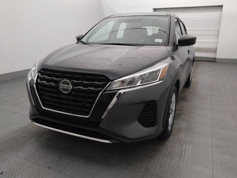 Used 2021 Nissan Kicks S image 15