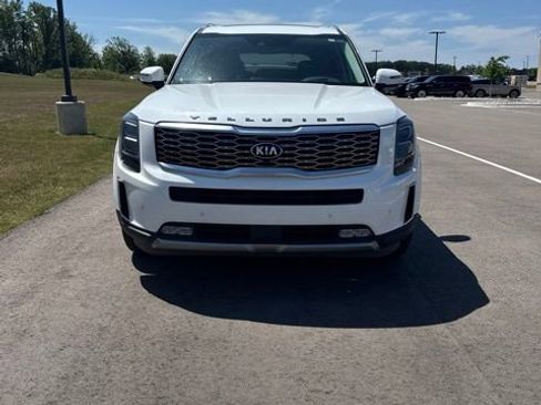 Used 2021 Kia Telluride SX w/ SX Prestige Package AWD/4WD image 3