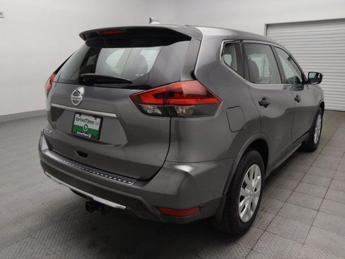 Used 2018 Nissan Rogue S FWD image 9
