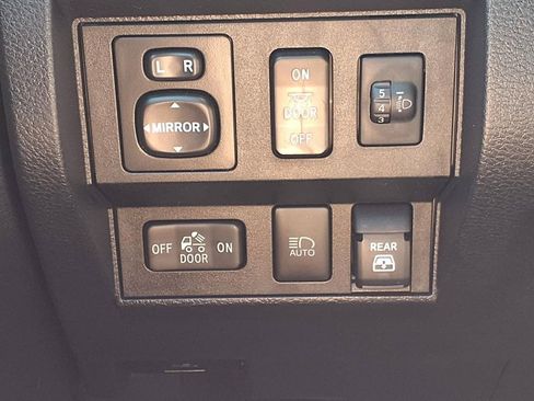 Used 2019 Toyota Tundra SR5 RWD image 21