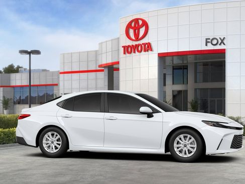 New 2026 Toyota Camry LE AWD/4WD image 36
