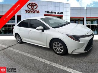 Used 2020 Toyota Corolla LE FWD video 1