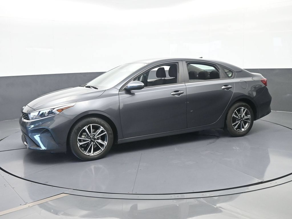 Used 2024 Kia Forte LXS FWD image 2