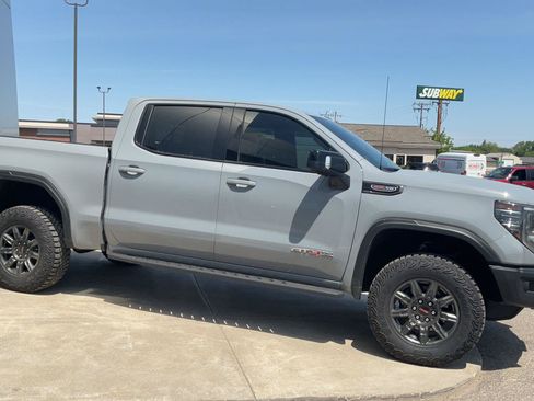 Used 2024 GMC Sierra 1500 AT4X AWD/4WD image 4
