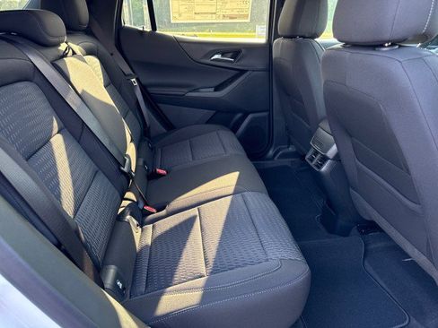 New 2025 Chevrolet Equinox LT image 13