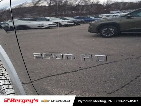 Certified 2022 Chevrolet Silverado 2500 High Country w/ LPO, Dark Essentials Package image 35