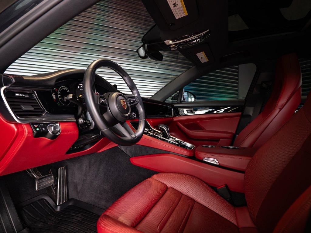 Certified 2023 Porsche Panamera 4S AWD/4WD image 4