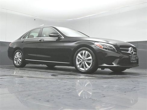 Used 2020 Mercedes-Benz C 300 Sedan image 31
