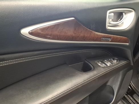 Used 2019 INFINITI QX60 Luxe w/ Sensory Package AWD/4WD image 8