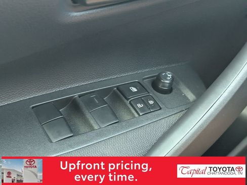 Used 2026 Toyota Corolla LE FWD image 13
