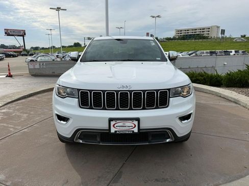 Used 2018 Jeep Grand Cherokee Limited AWD/4WD image 12