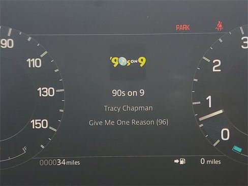 Used 2024 Land Rover Discovery Dynamic SE image 27