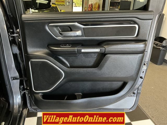 Used 2020 RAM 1500 Laramie w/ Sport Appearance Package AWD/4WD image 35