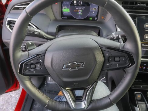 Used 2023 Chevrolet Bolt EUV Premier w/ Sun & Sound Package image 17