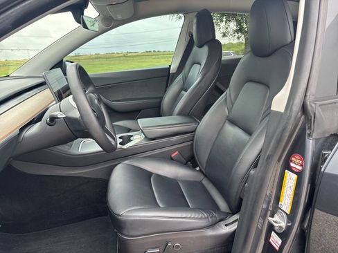 Used 2022 Tesla Model Y Performance AWD/4WD image 10
