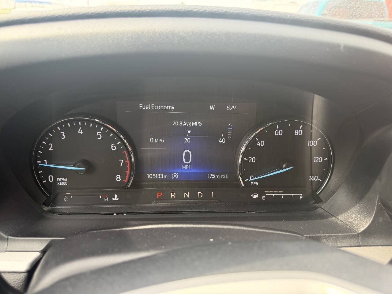 Used 2021 Ford Explorer XLT w/ Equipment Group 202A AWD/4WD image 11