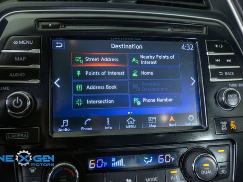 Used 2018 Nissan Maxima SR w/ Midnight Edition FWD image 22