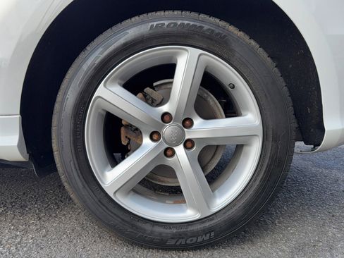 Used 2017 Audi Q5 2.0T Premium Plus w/ Technology Package image 10