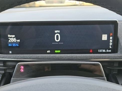 Used 2022 Ford Mustang Mach-E Premium image 19