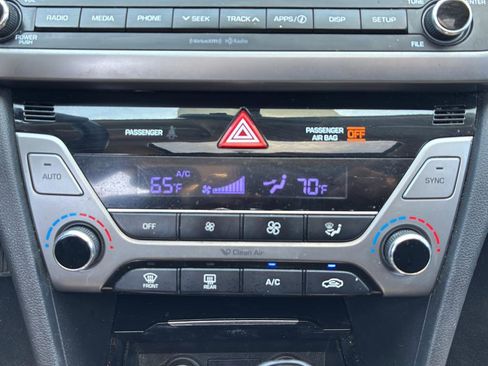 Used 2017 Hyundai Elantra Value Edition image 31