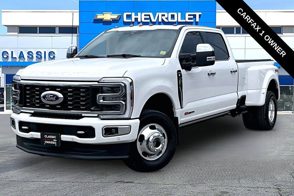 Used 2024 Ford F350 Platinum AWD/4WD image 2