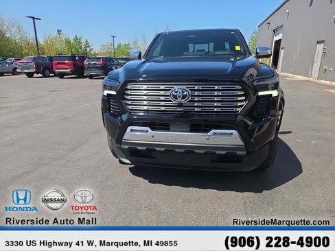 Used 2024 Toyota Tacoma Limited w/ Limited Package (LT) AWD/4WD image 2