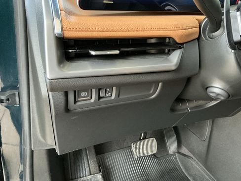 Used 2025 Cadillac XT4 Premium Luxury w/ Technology Package image 26