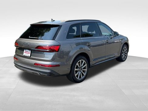 Used 2023 Audi Q7 2.0T Premium Plus w/ Premium Plus Package AWD/4WD image 7