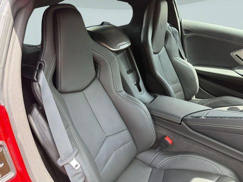 Used 2025 Chevrolet Corvette Z06 RWD image 22