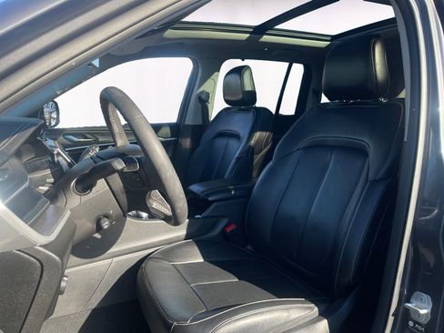 Used 2022 Jeep Grand Cherokee Limited 4xe w/ Luxury Tech Group II image 9