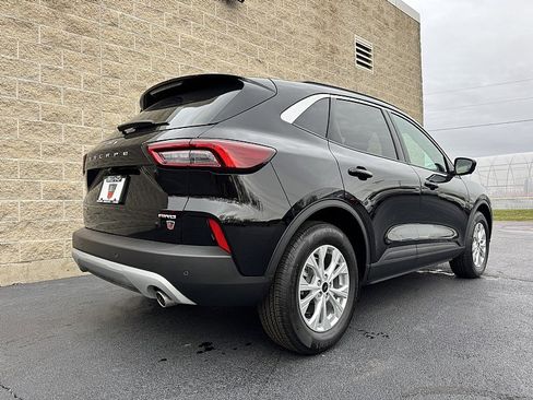 Used 2024 Ford Escape Active w/ Tech Pack #2 AWD/4WD image 3